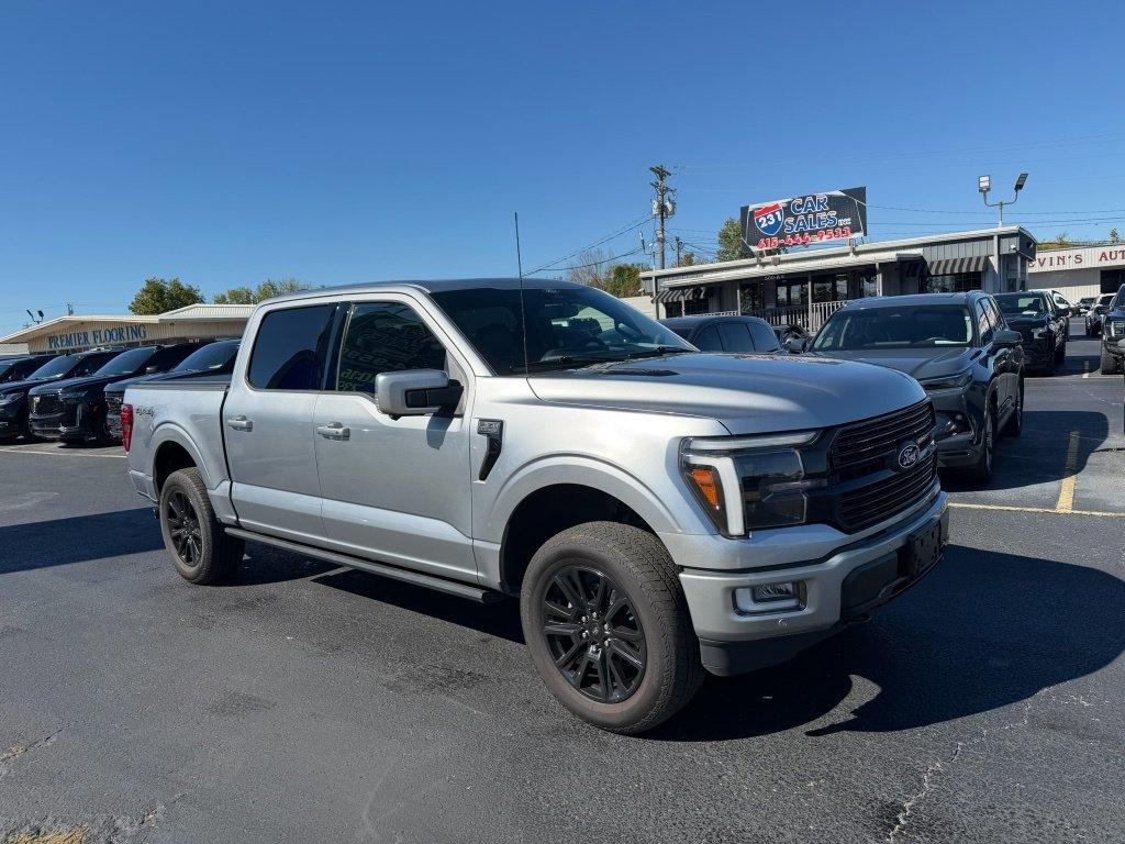 Ford F-150 Platinum SuperCrew 4WD 2025