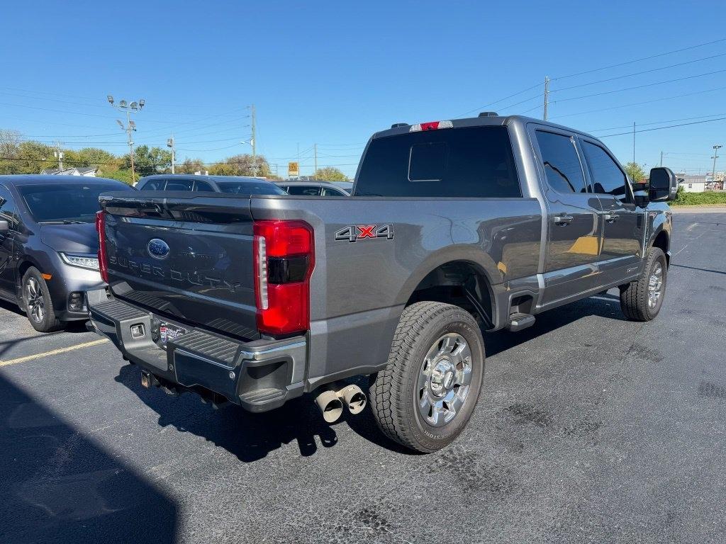 Ford F-250 SD Lariat Crew Cab 4WD 2024