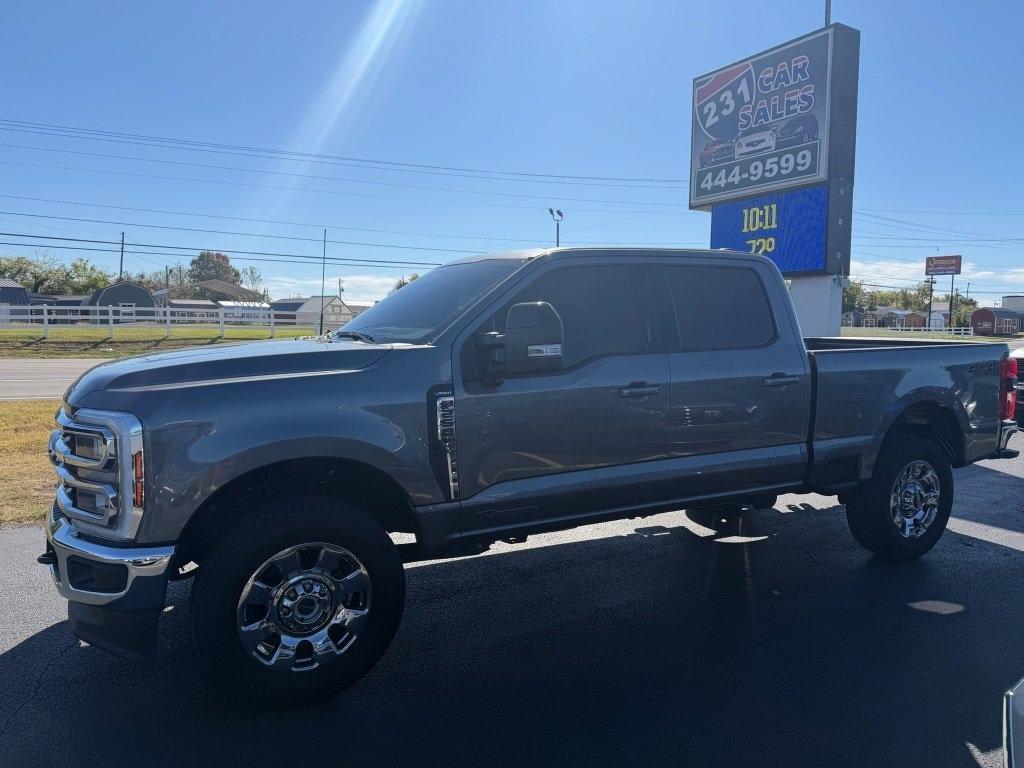 Ford F-250 SD Lariat Crew Cab 4WD 2024