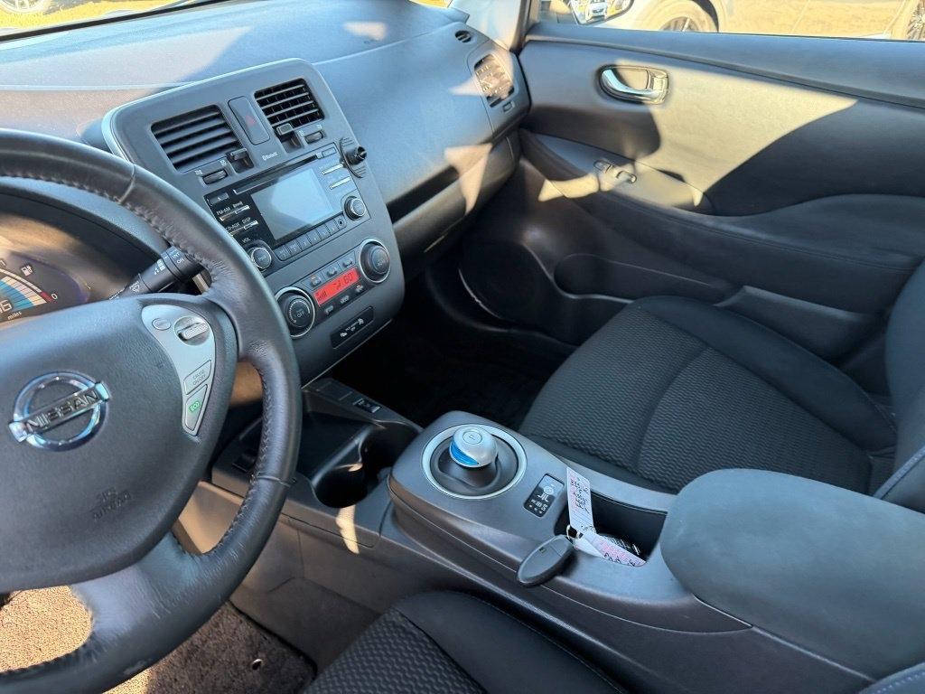 Nissan Leaf S 2015