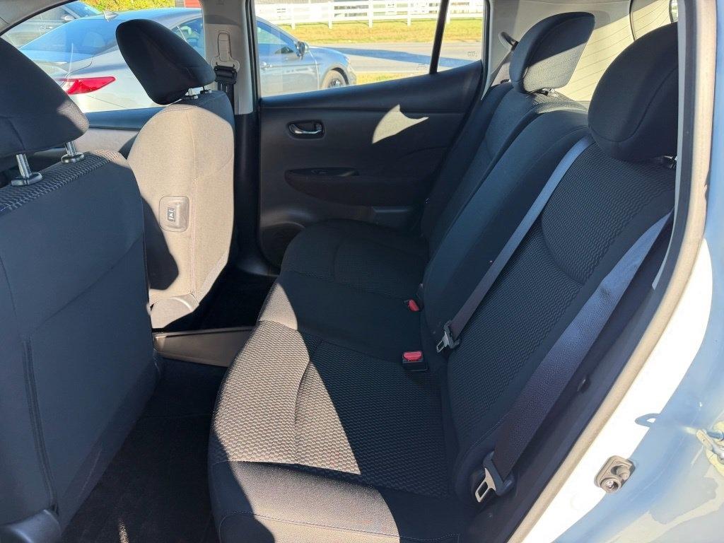 Nissan Leaf S 2015
