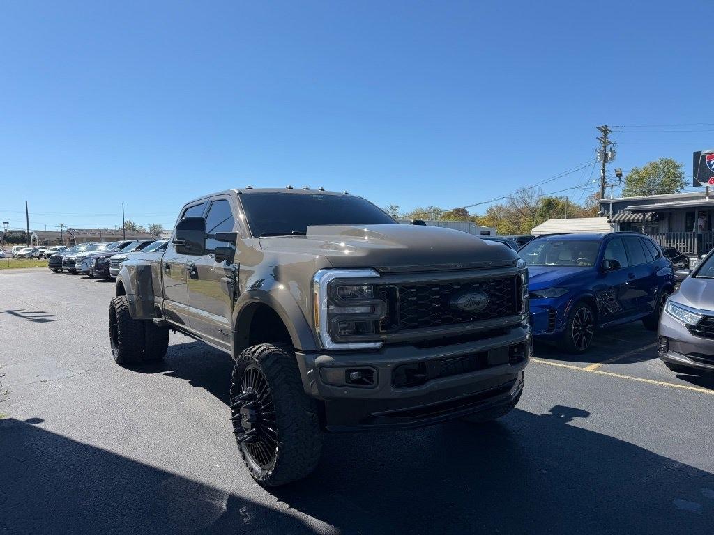 2026 Ford F-450 SD Platinum Crew Cab DRW 4WD