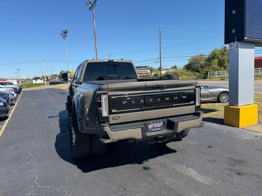 Ford F-450 SD Platinum Crew Cab DRW 4WD 2026
