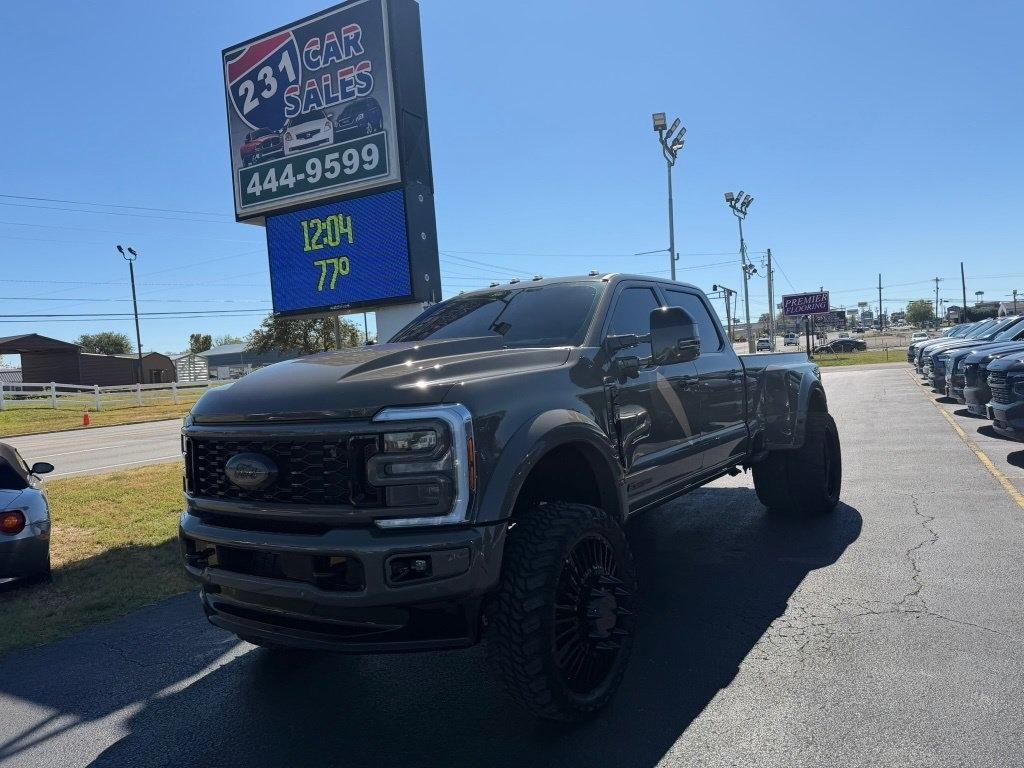 Ford F-450 SD Platinum Crew Cab DRW 4WD 2026