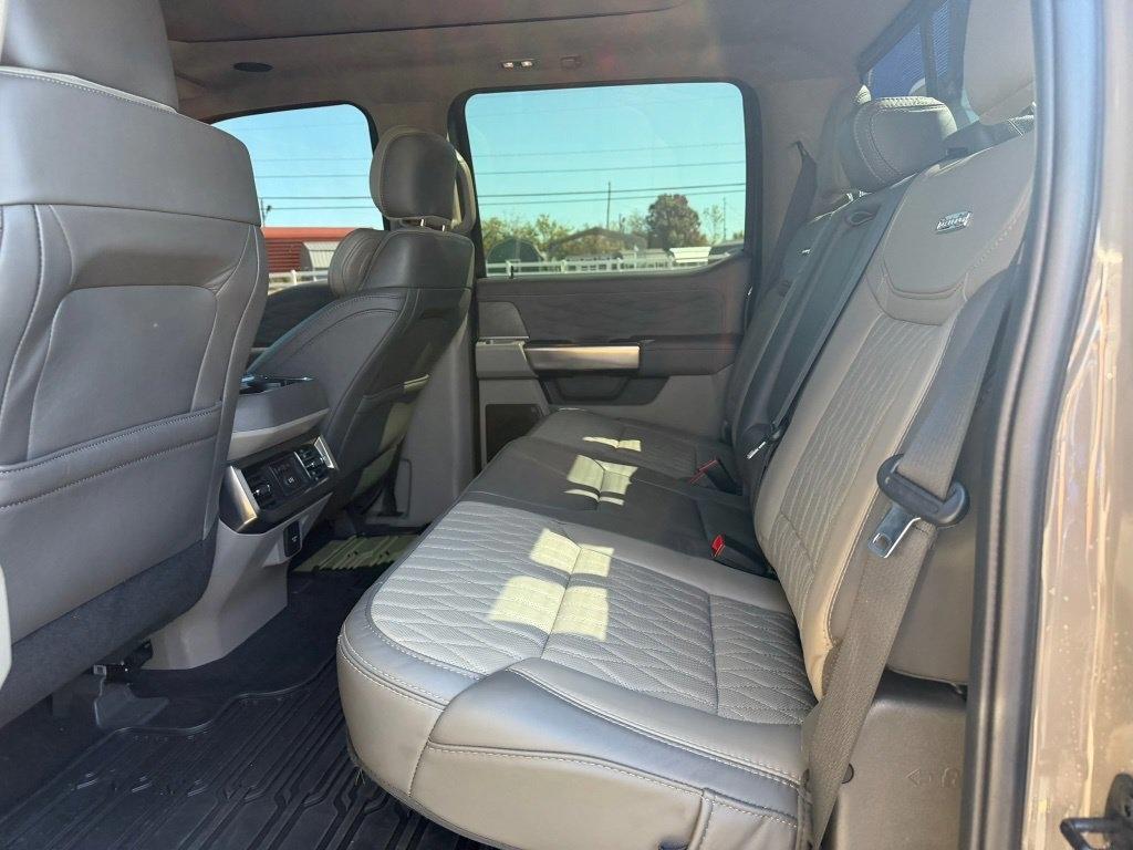 Ford F-450 SD Platinum Crew Cab DRW 4WD 2026