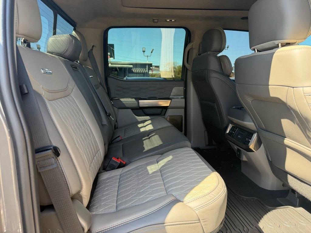 Ford F-450 SD Platinum Crew Cab DRW 4WD 2026