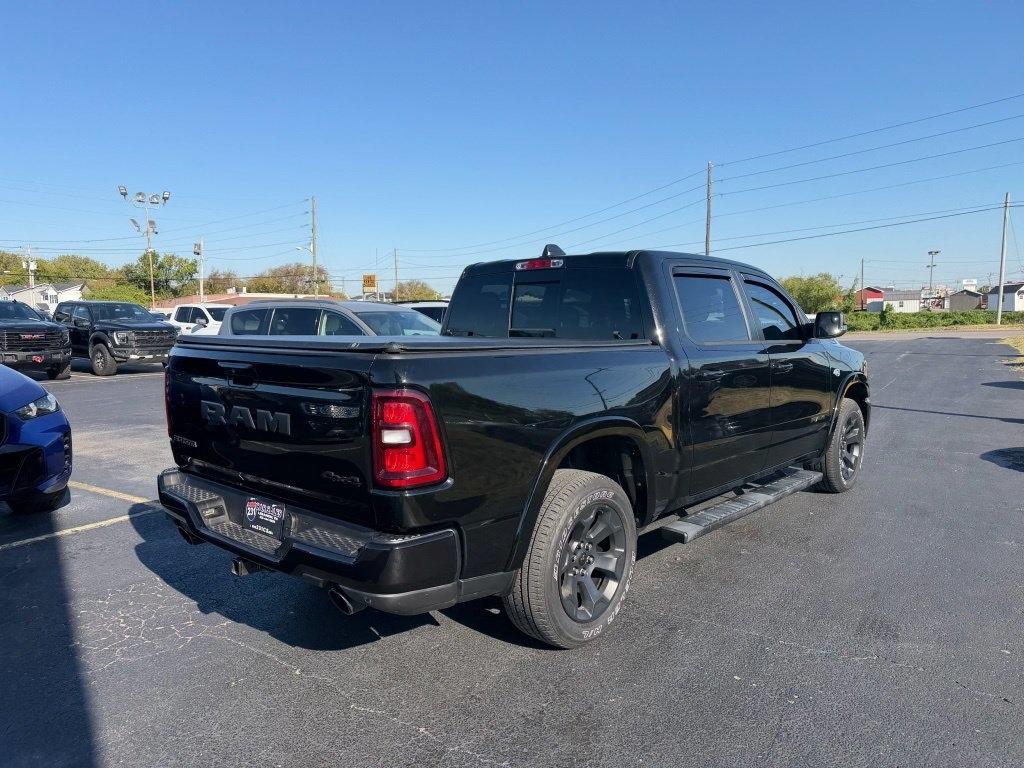 RAM 1500 Big Horn Crew Cab 4WD 2026