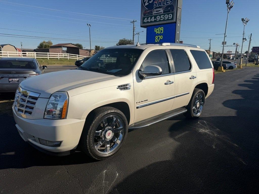 Cadillac Escalade AWD Luxury 2012