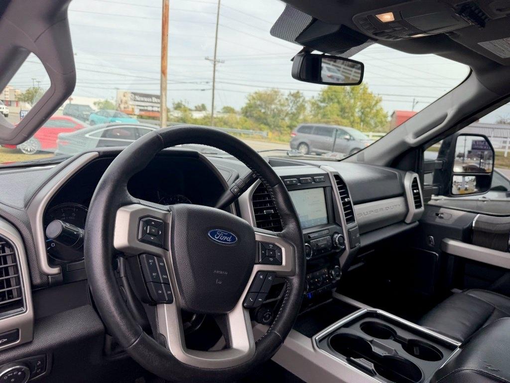 Ford F-250 SD Lariat Crew Cab 4WD 2020