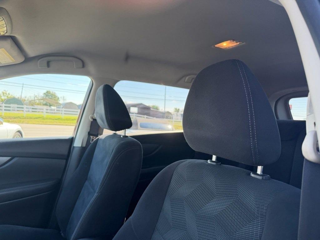 Nissan Rogue SV 2WD 2016