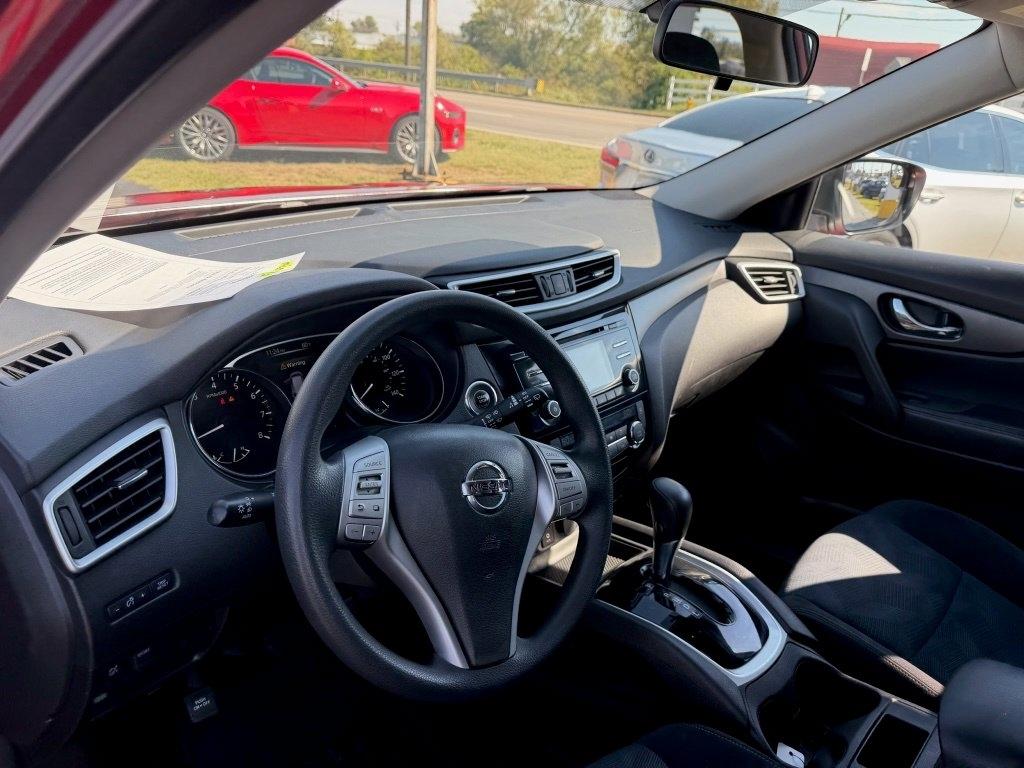 Nissan Rogue SV 2WD 2016