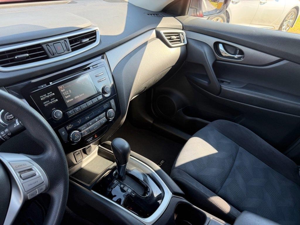 Nissan Rogue SV 2WD 2016