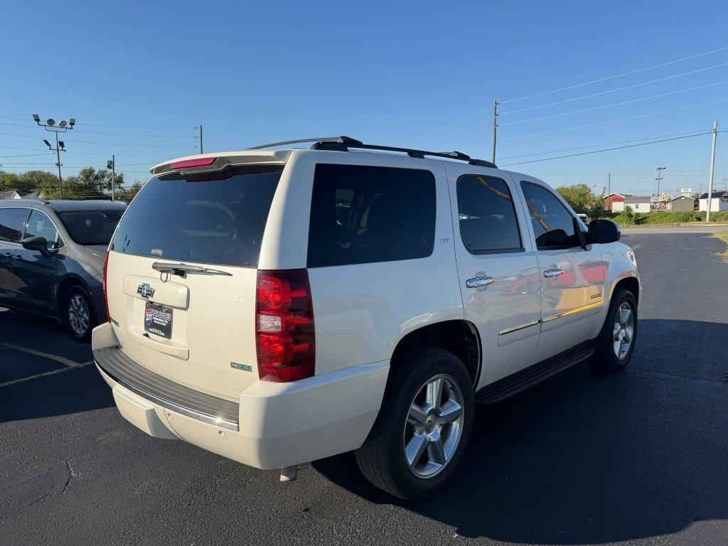 Chevrolet Tahoe LTZ 2WD 2011