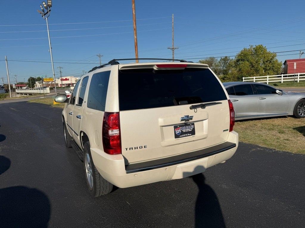 Chevrolet Tahoe LTZ 2WD 2011