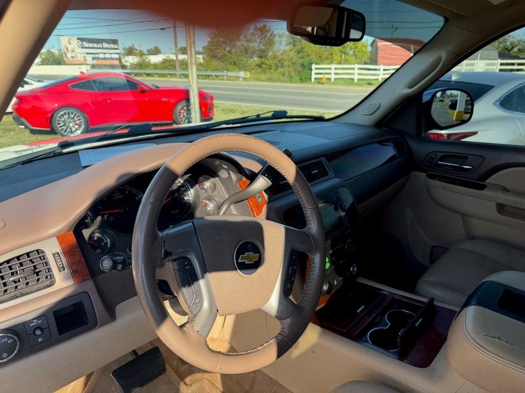 Chevrolet Tahoe LTZ 2WD 2011