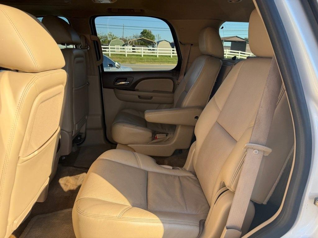 Chevrolet Tahoe LTZ 2WD 2011