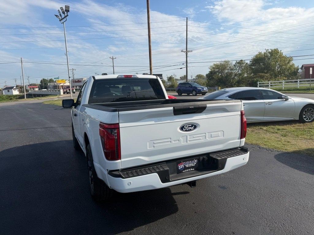 Ford F-150 XL 2WD 2024