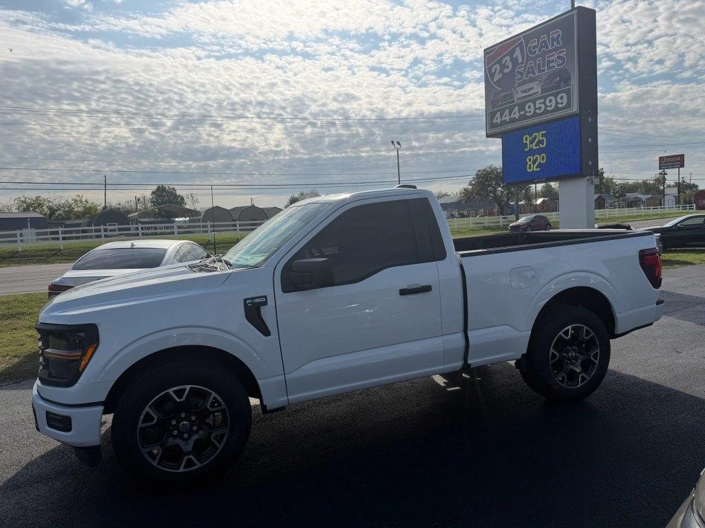 Ford F-150 XL 2WD 2024