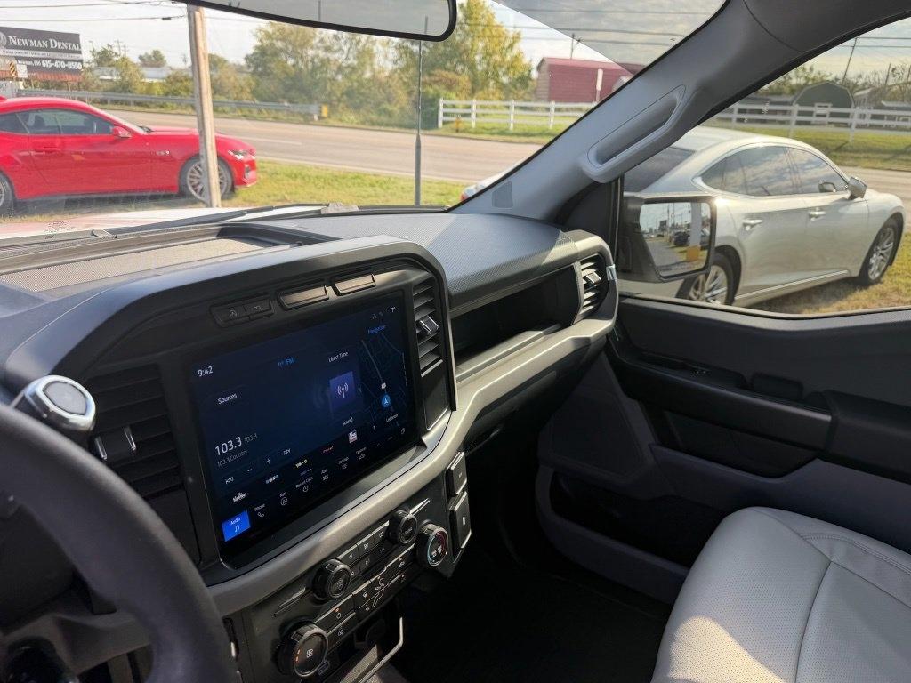 Ford F-150 XL 2WD 2024