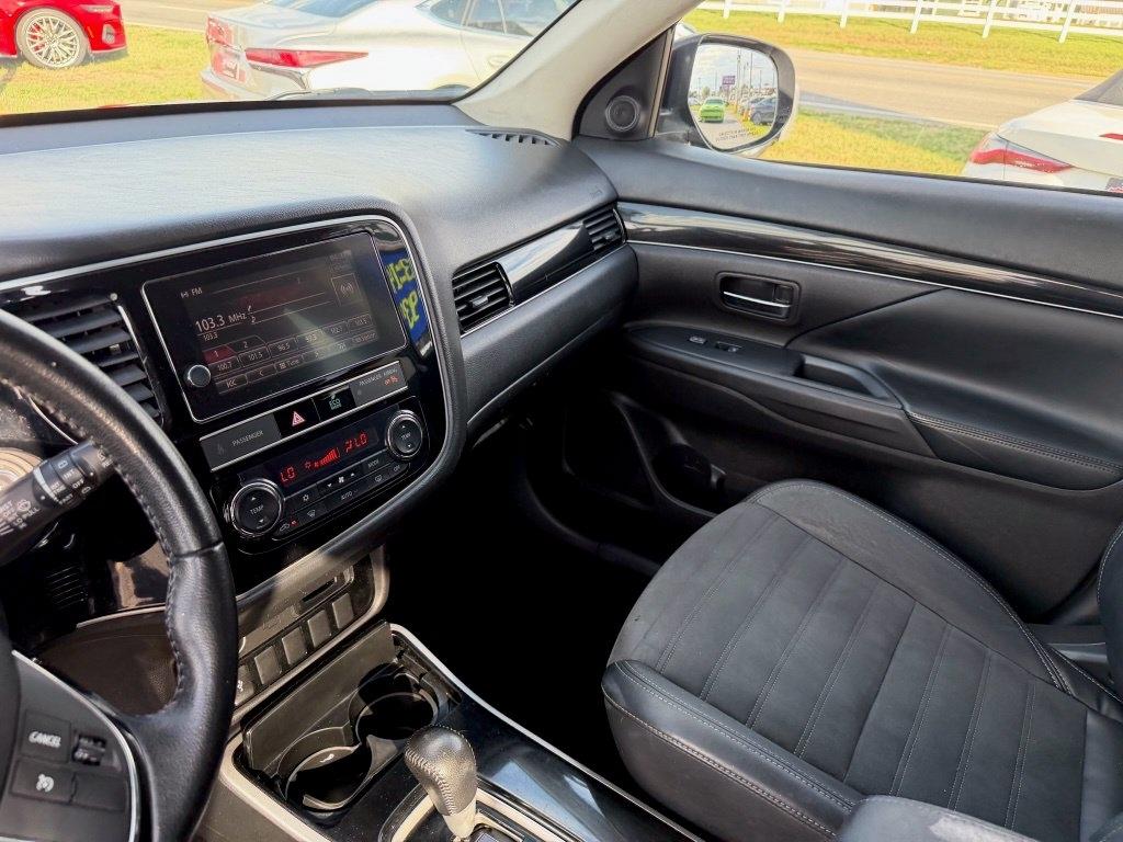 Mitsubishi Outlander SE 2WD 2019