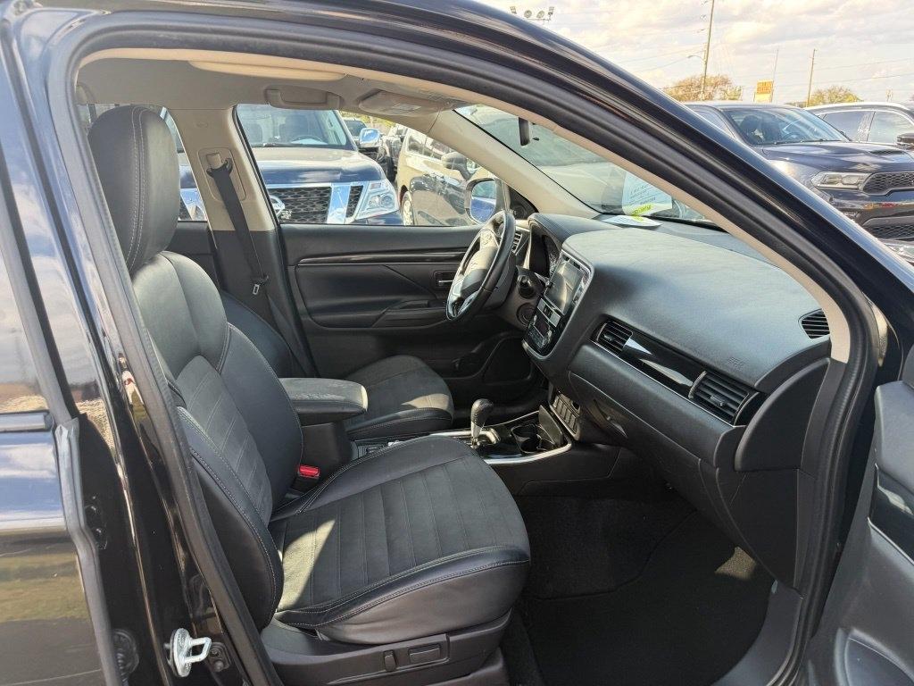 Mitsubishi Outlander SE 2WD 2019