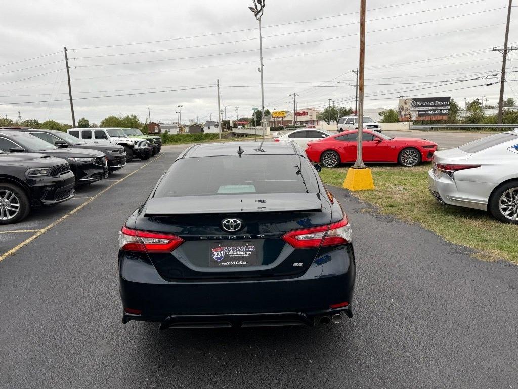Toyota Camry SE 2018