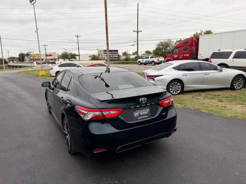 Toyota Camry SE 2018