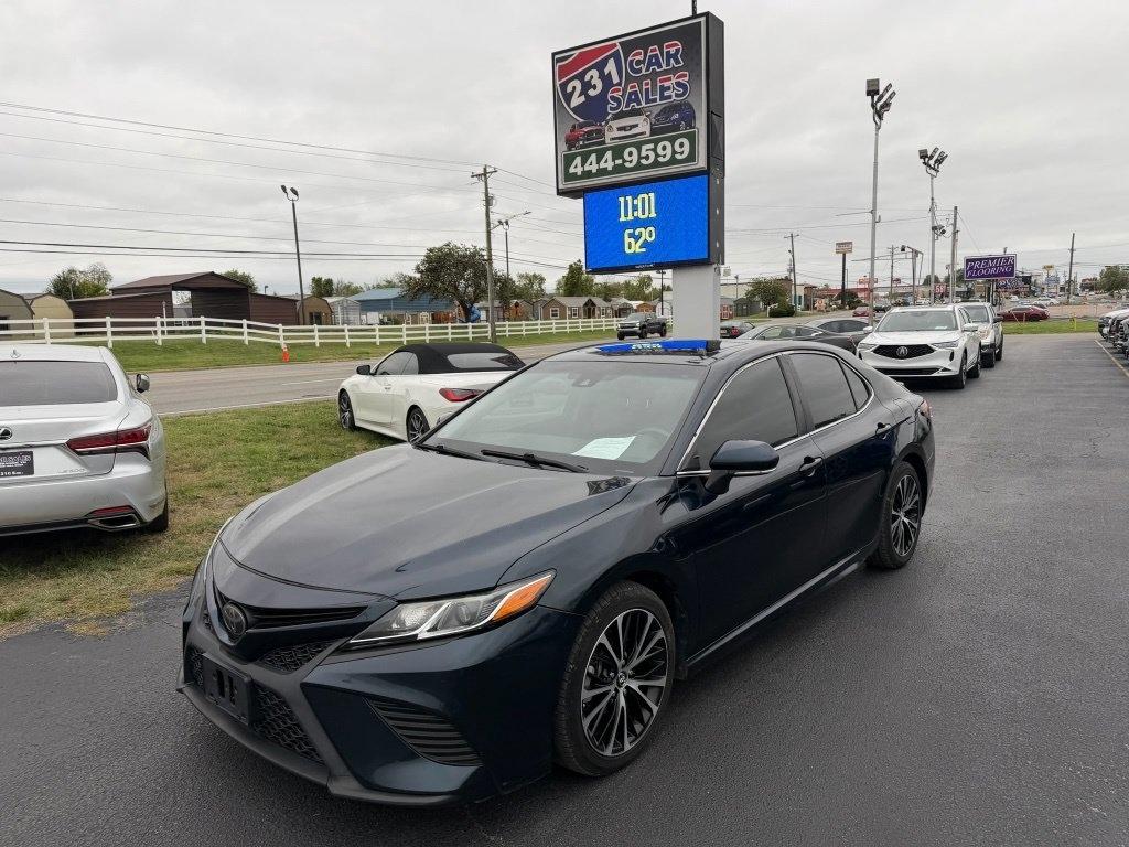 Toyota Camry SE 2018
