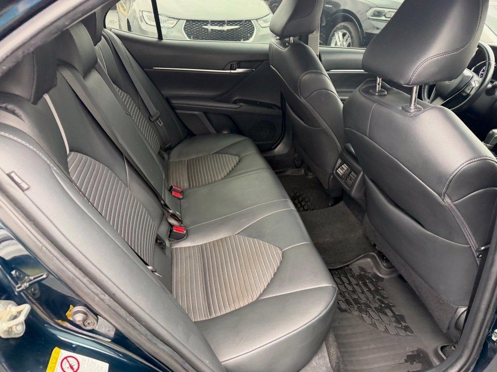 Toyota Camry SE 2018
