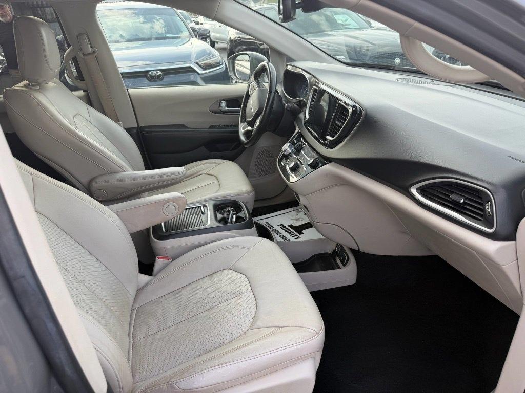 Chrysler Pacifica Touring-L 2021