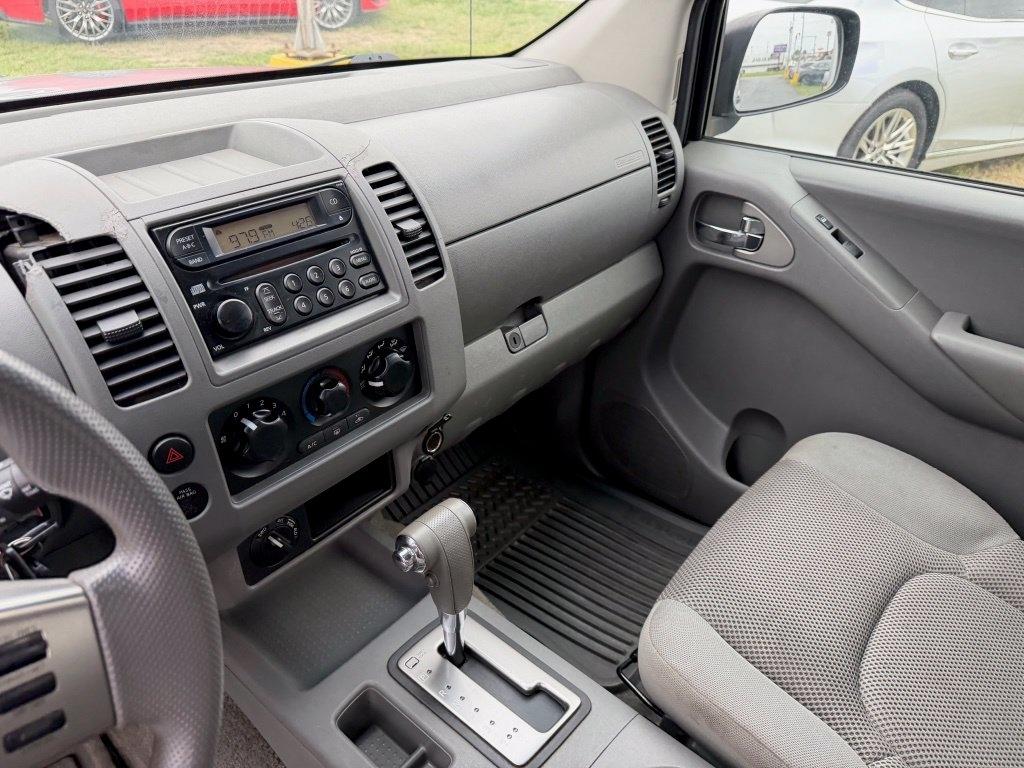 Nissan Frontier LE Crew Cab 4WD 2006