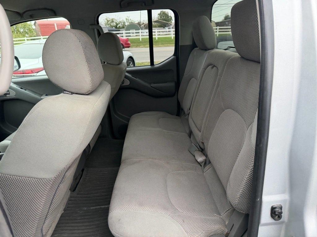 Nissan Frontier LE Crew Cab 4WD 2006