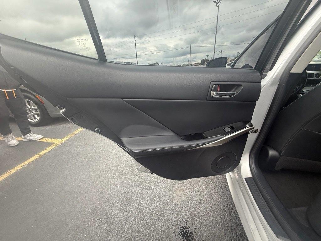 Lexus IS 250 RWD 2015