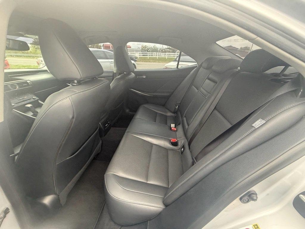 Lexus IS 250 RWD 2015
