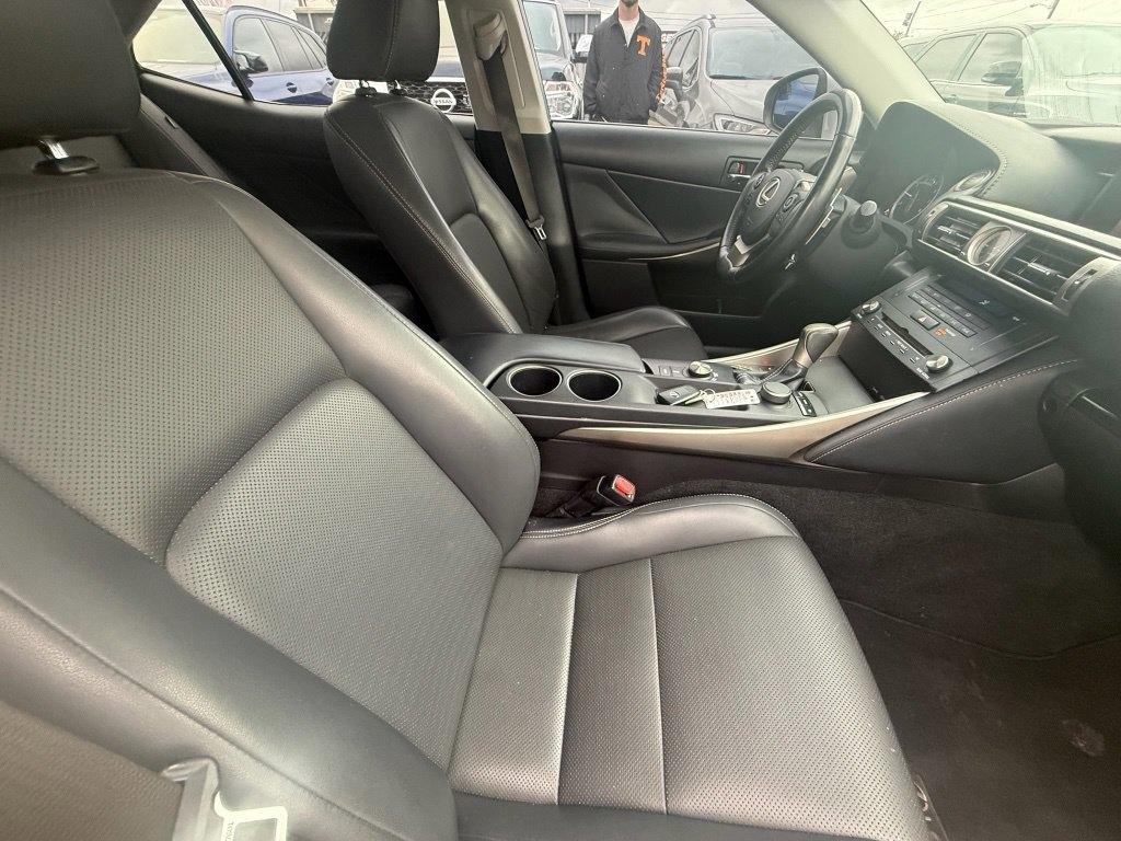 Lexus IS 250 RWD 2015
