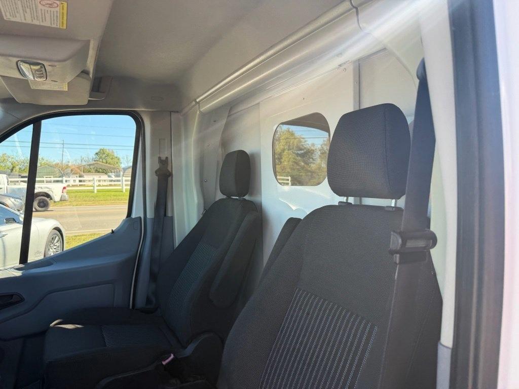 Ford Transit T-250 2016
