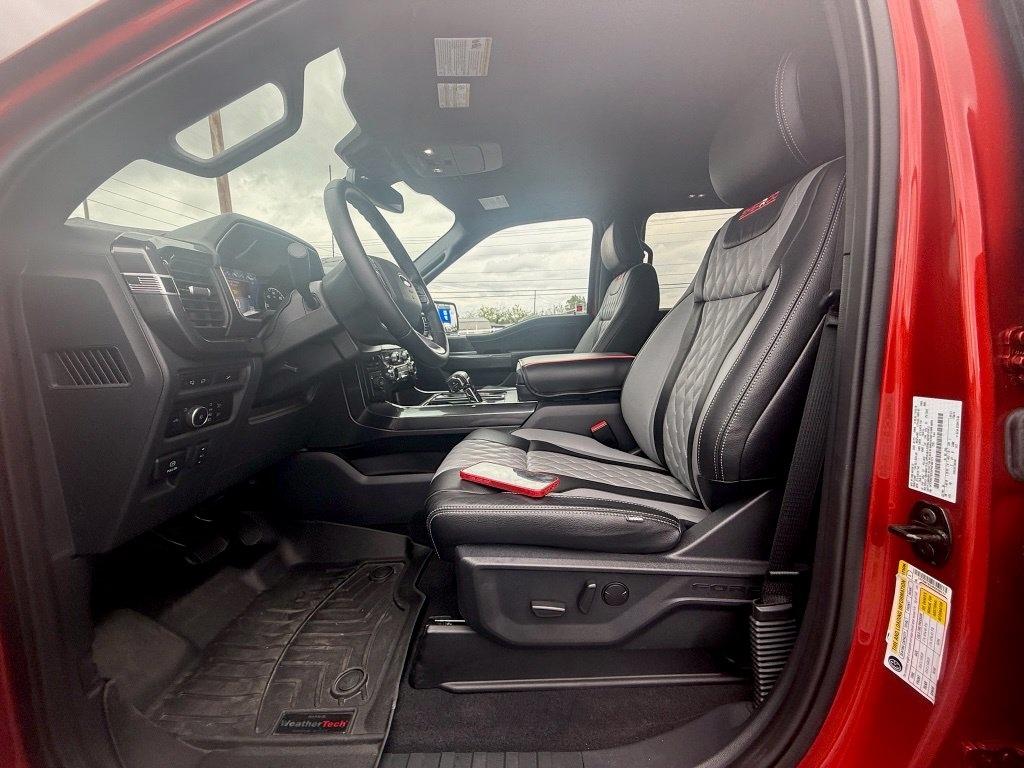 Ford F-150 XLT 4WD 2023