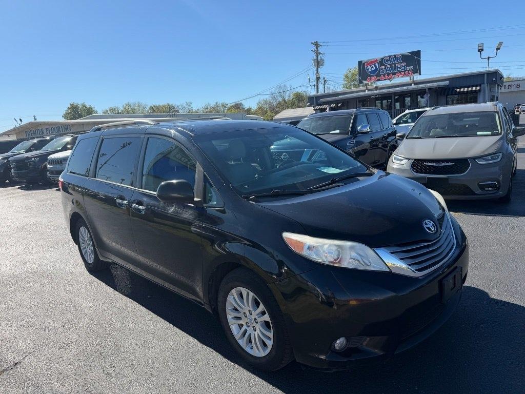 Toyota Sienna Limited FWD 7-Passsenger V6 2016