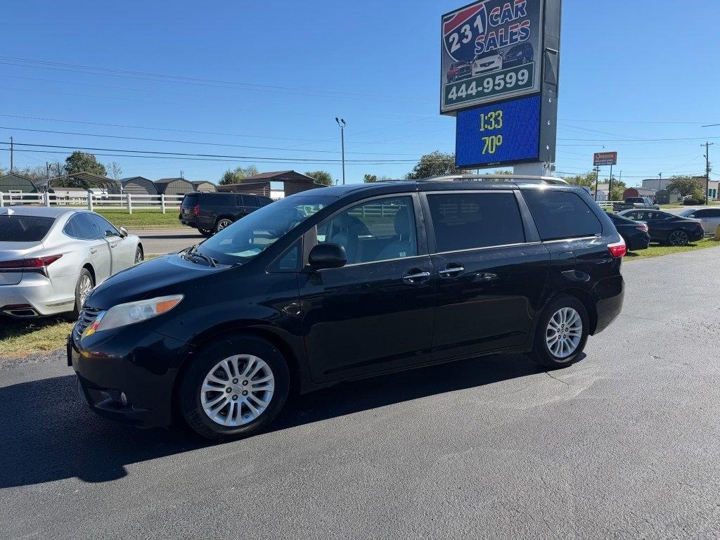 Toyota Sienna Limited FWD 7-Passsenger V6 2016