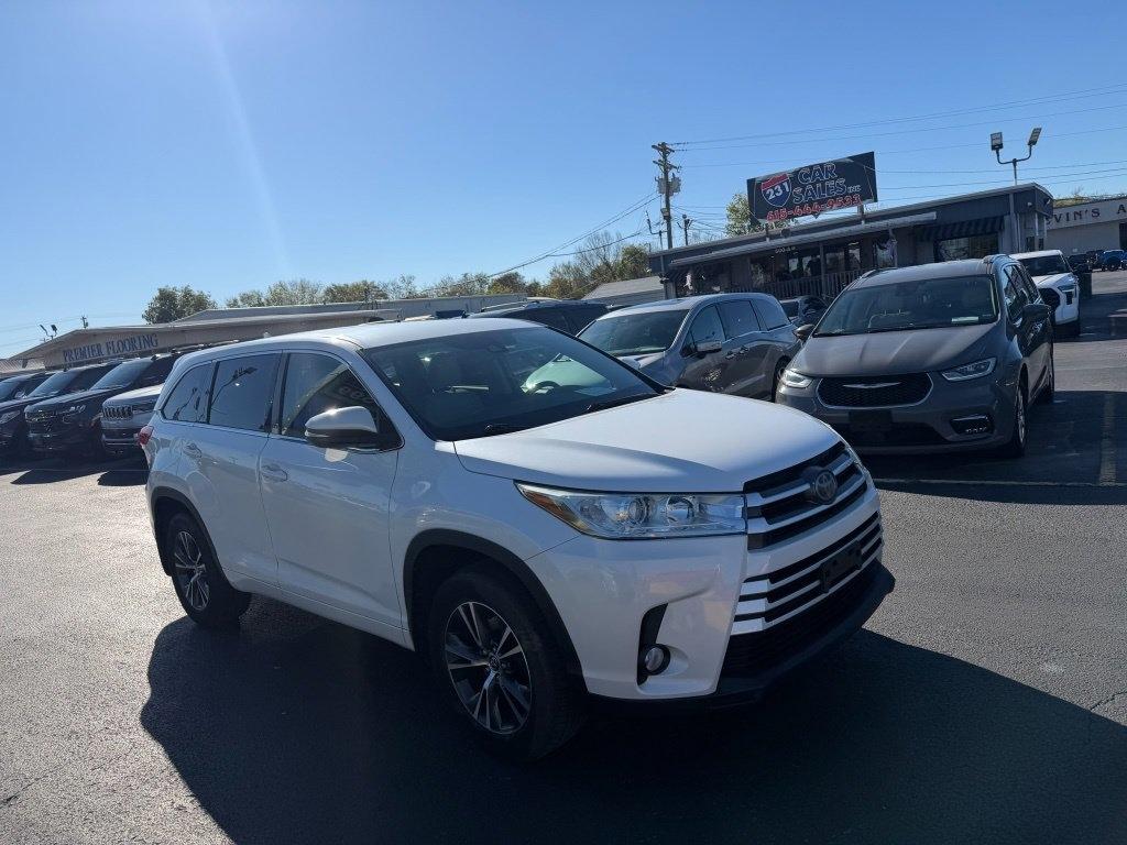 Toyota Highlander LE Plus AWD V6 2017