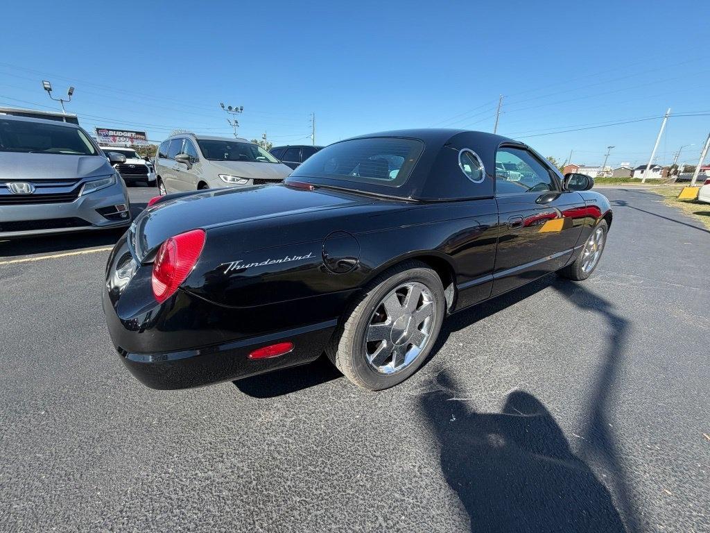 Ford Thunderbird Deluxe 2002