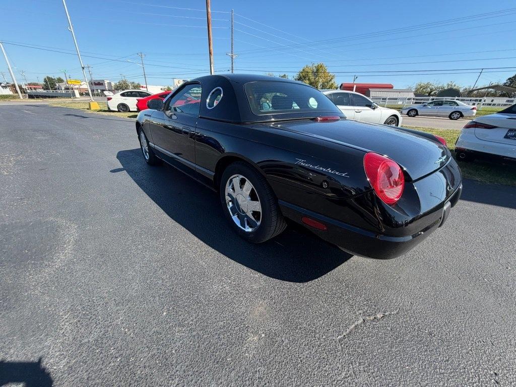 Ford Thunderbird Deluxe 2002