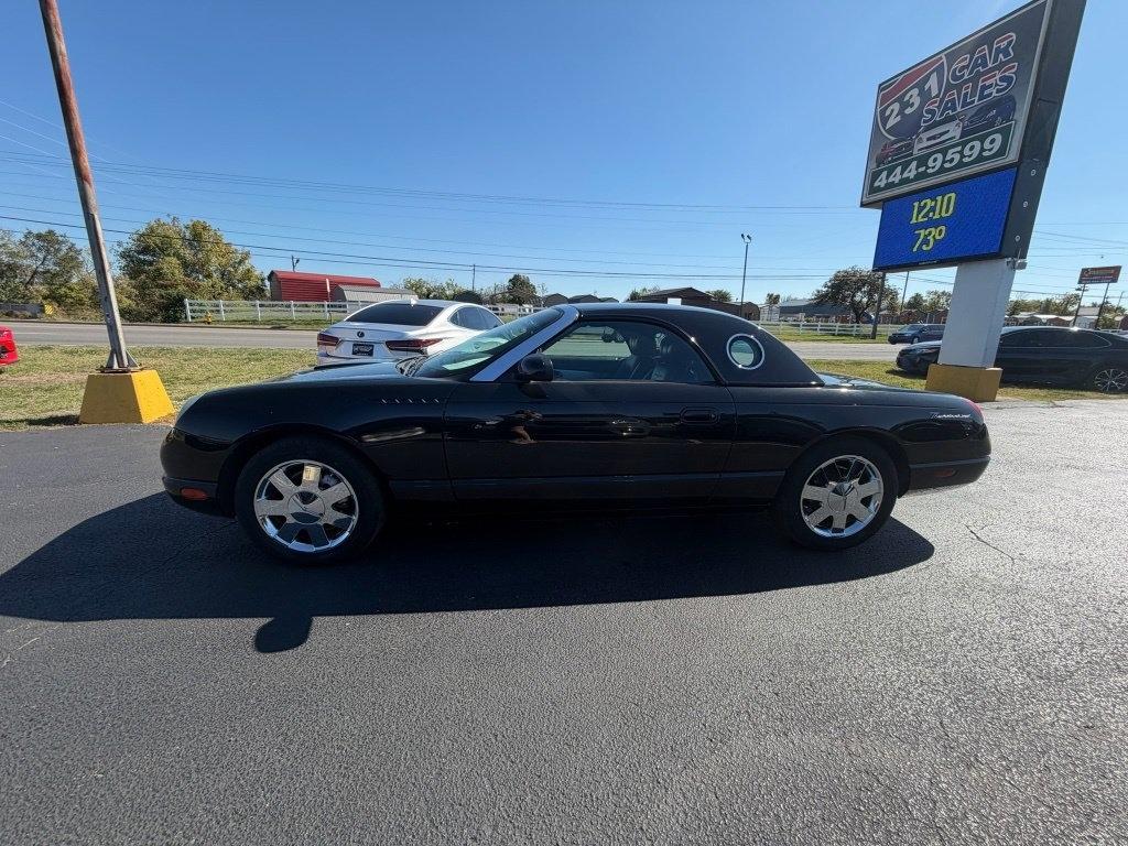 Ford Thunderbird Deluxe 2002