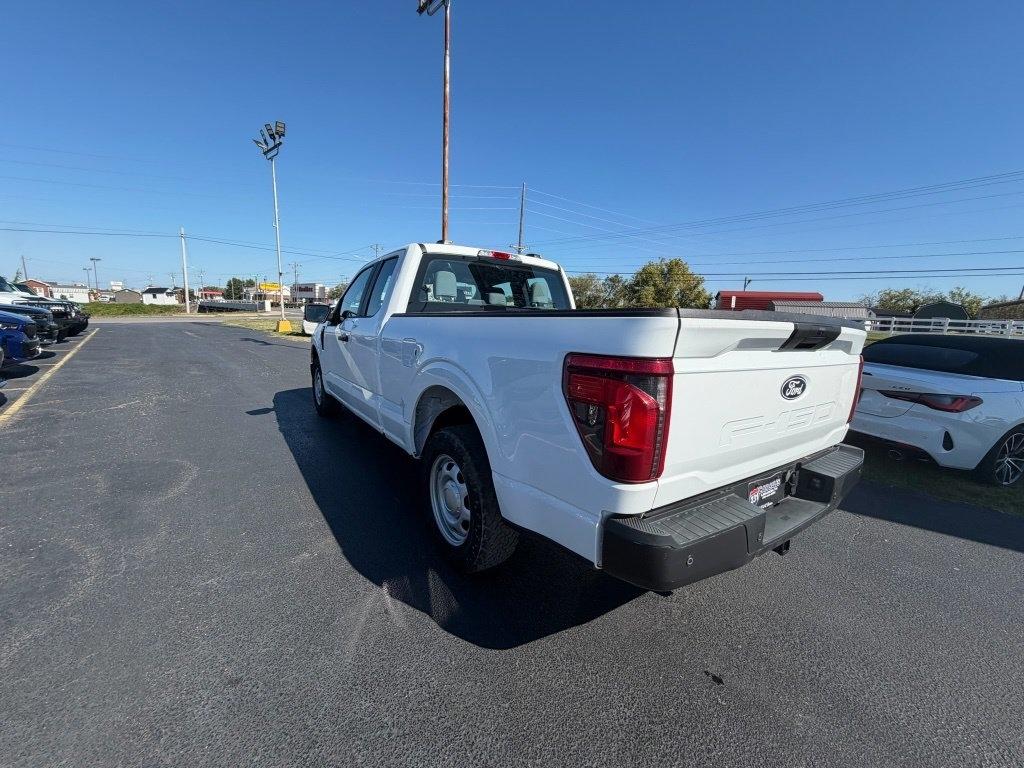 Ford F-150 XL SuperCab 2WD 2024