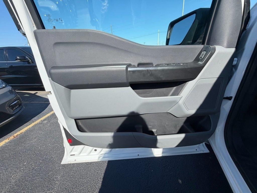 Ford F-150 XL SuperCab 2WD 2024