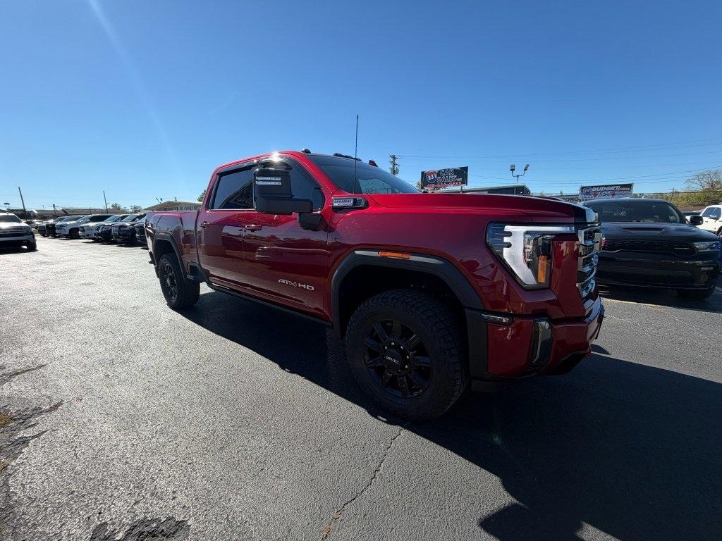 2025 GMC Sierra 2500HD AT4 Crew Cab 4WD