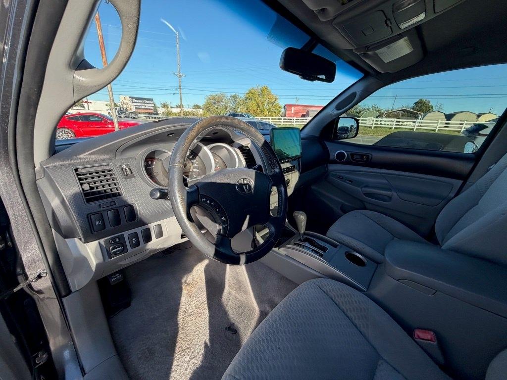 Toyota Tacoma PreRunner Double Cab V6 Auto 2WD 2011