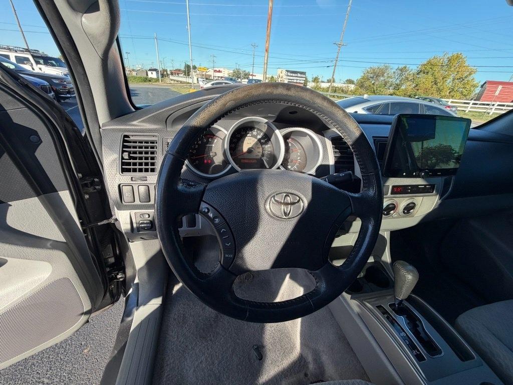 Toyota Tacoma PreRunner Double Cab V6 Auto 2WD 2011