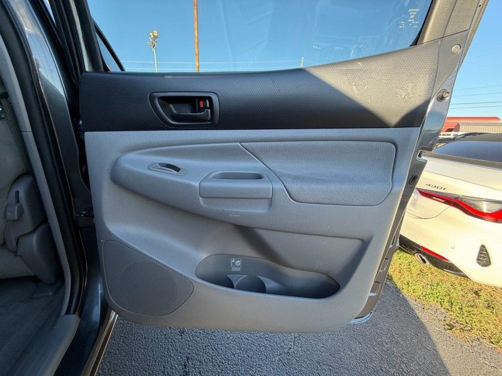 Toyota Tacoma PreRunner Double Cab V6 Auto 2WD 2011