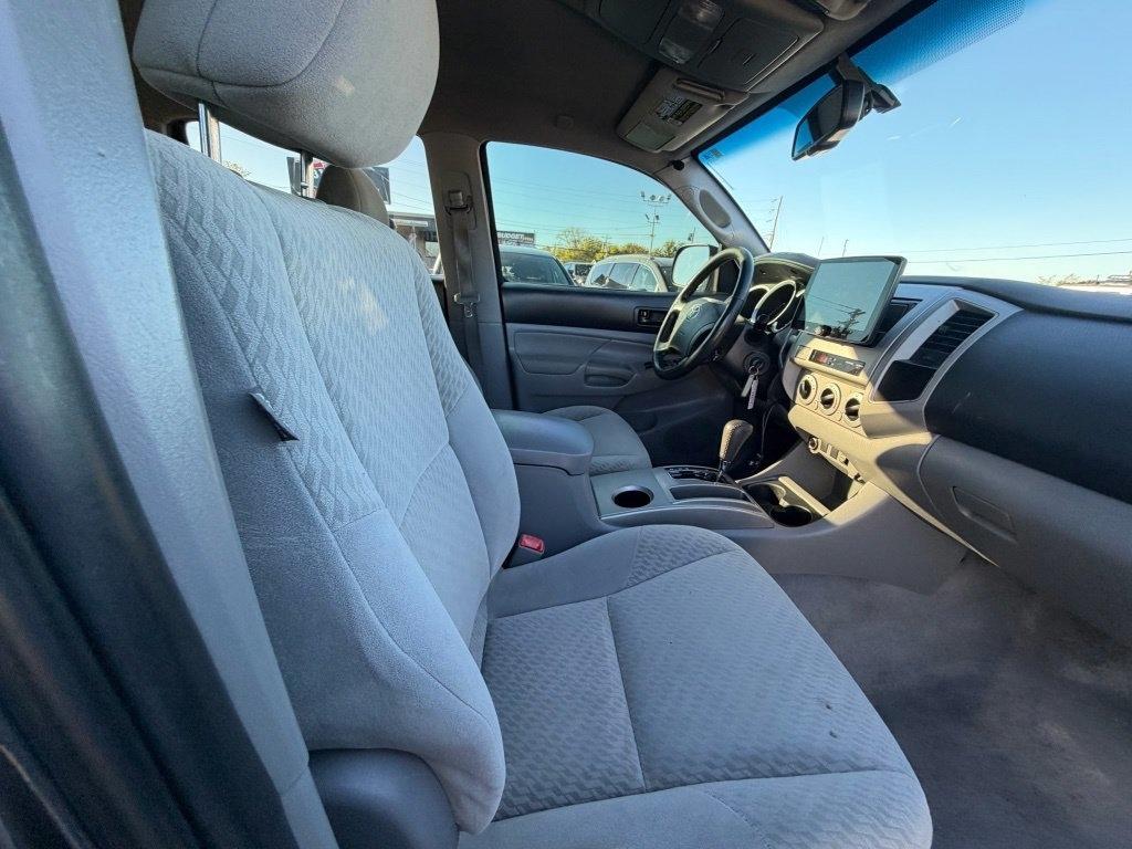 Toyota Tacoma PreRunner Double Cab V6 Auto 2WD 2011